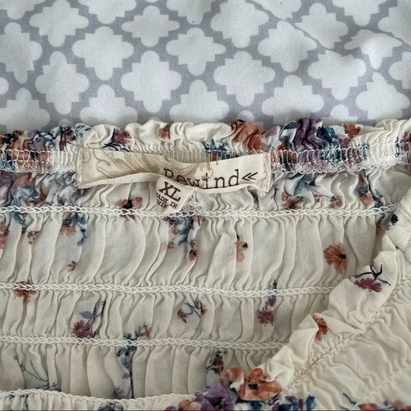 Cottagecore Shirt - Picture 4 of 4